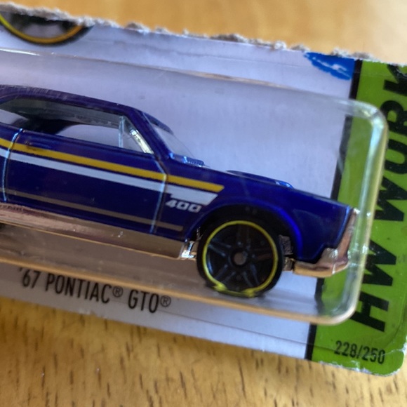 Mattel Hot Wheels 67’ Pontiac GTO Car Toy made in Malaysia new #HWM - Picture 5 of 10